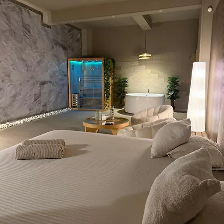 Breath47spa - Private White Jacuzzi & Sauna In *