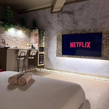 Breath47spa - Private White Jacuzzi & Sauna In *