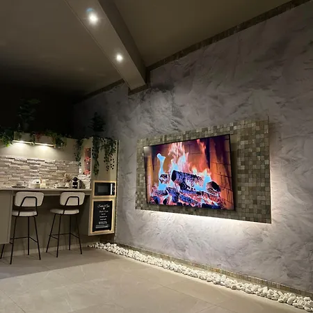 Breath47spa - Private White Jacuzzi & Sauna In Apartment *