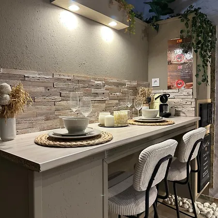 Apartment Breath47spa - Private White Jacuzzi & Sauna In