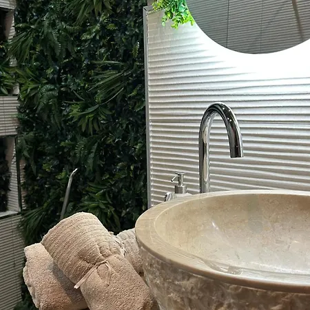 Breath47spa - Private White Jacuzzi & Sauna In *